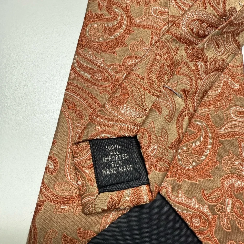 Paisley Silk Tie in Gold and‎ Rust